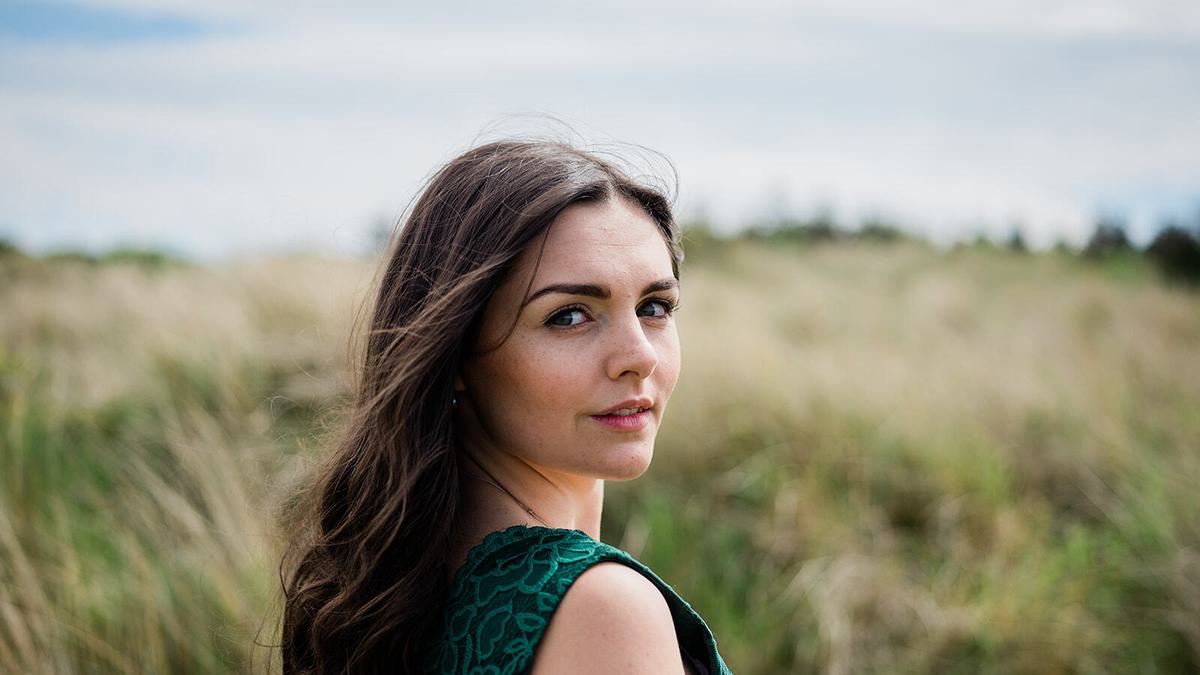 Emily Loftus Headshot