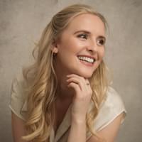 Nancy Holt