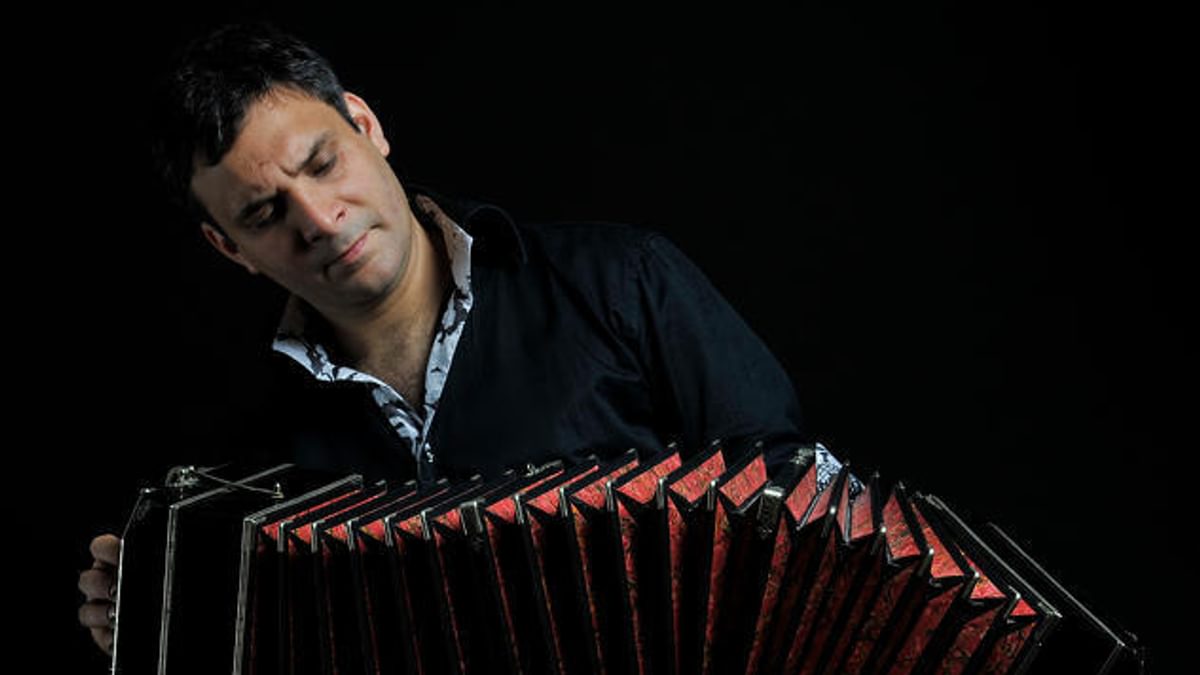 Victor Villena2