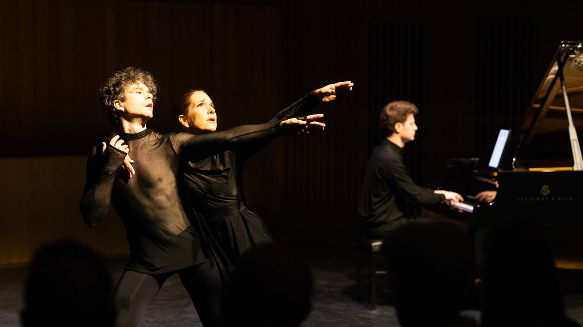 Mozart dance voice photo c Jason Warner Fyrefly Studios